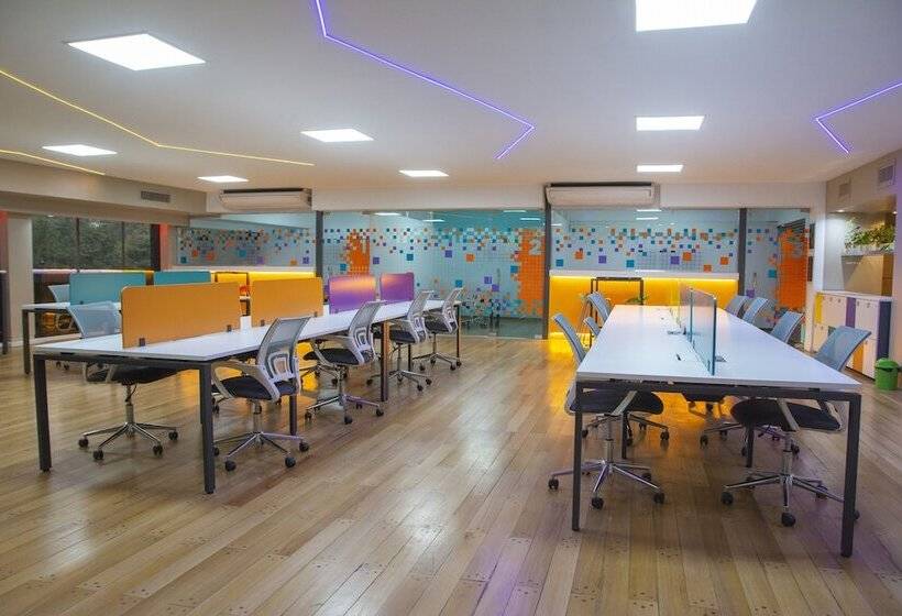 ホテル Catalinas Tucuman