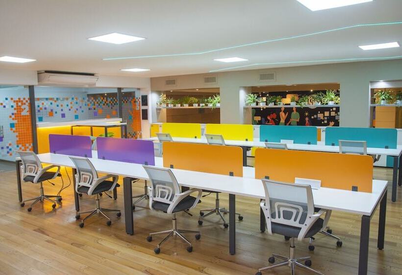 ホテル Catalinas Tucuman