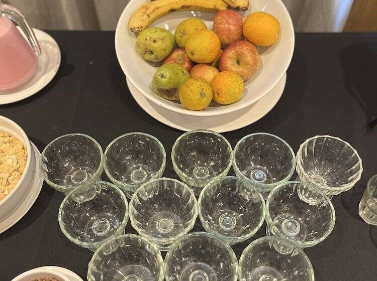 ホテル Catalinas Tucuman