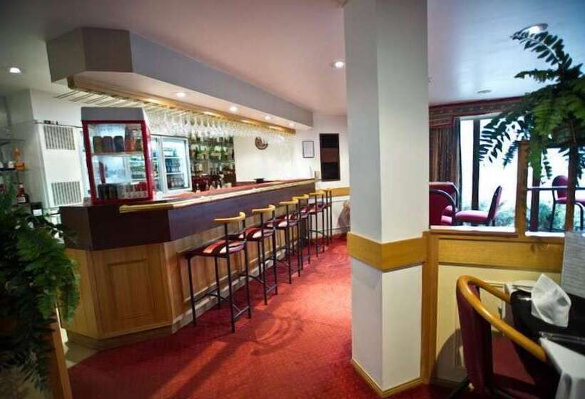 هتل Centrepoint Motor Inn