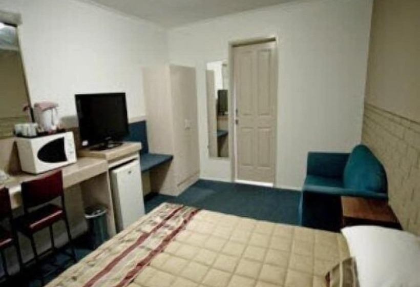 هتل Centrepoint Motor Inn