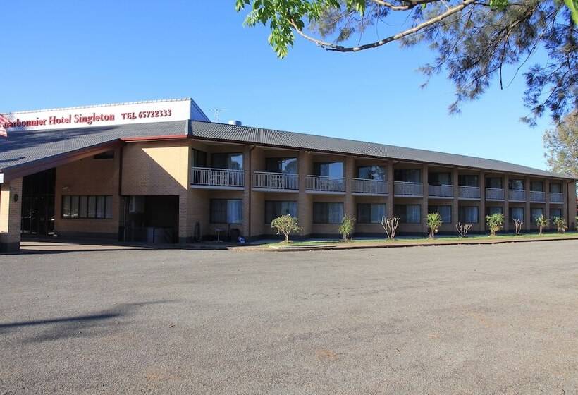 בית מלון כפרי Charbonnier Motor Inn