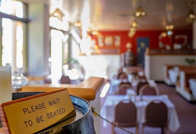 בית מלון כפרי Charbonnier Motor Inn