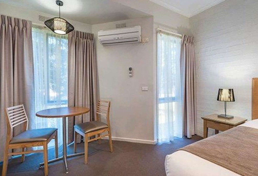 בית מלון כפרי Comfort Inn Coach & Bushmans