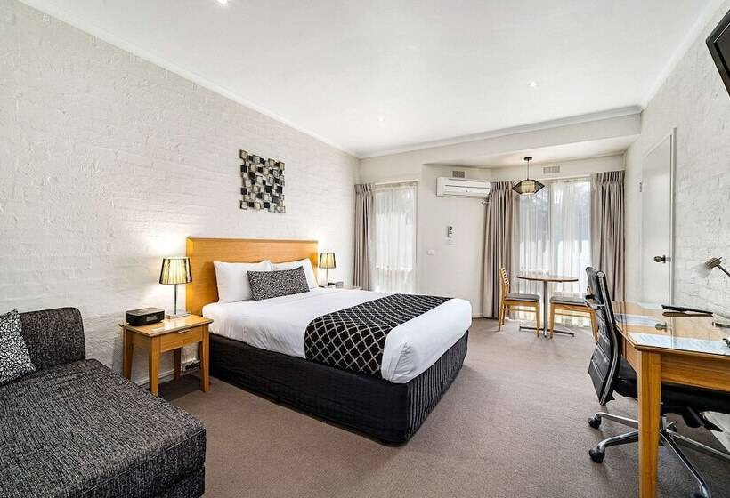 בית מלון כפרי Comfort Inn Coach & Bushmans