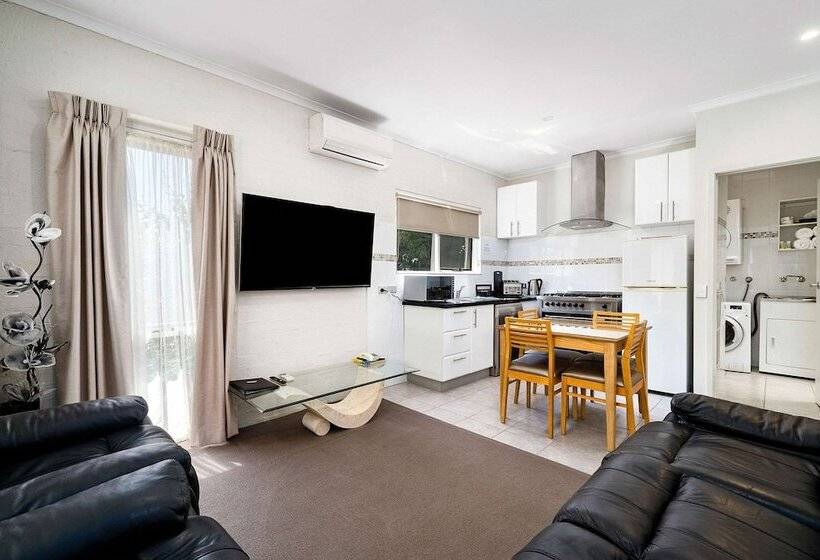 בית מלון כפרי Comfort Inn Coach & Bushmans