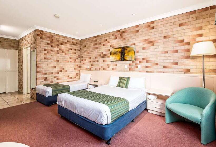 هتل Comfort Inn Glenfield