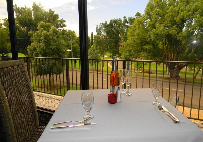 Отель Comfort Inn Grammar View