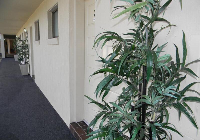 Отель Comfort Inn Grammar View