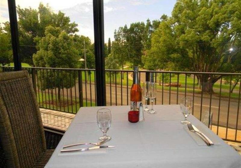 Отель Comfort Inn Grammar View