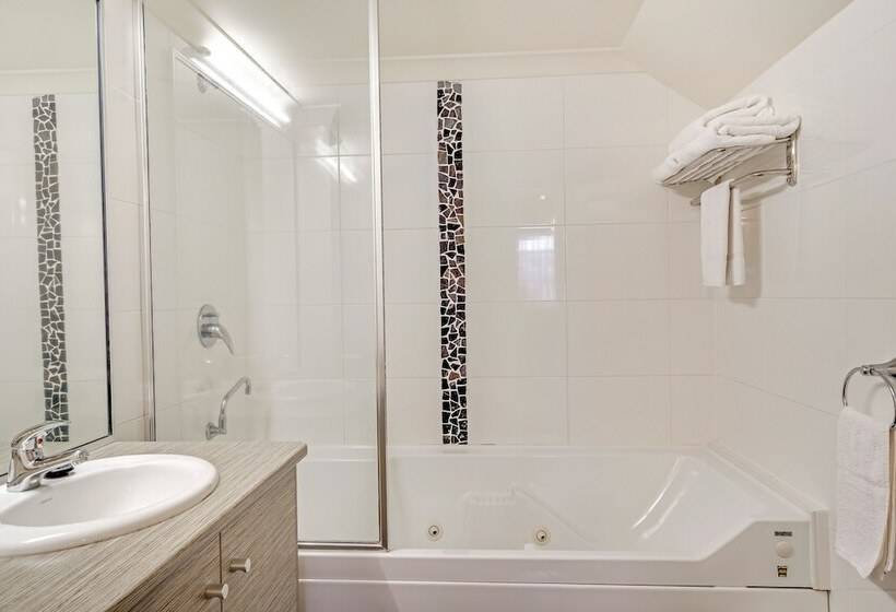 هتل Prince Of Wales