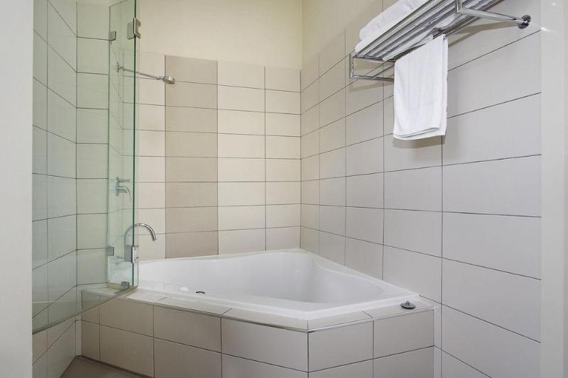 هتل Prince Of Wales