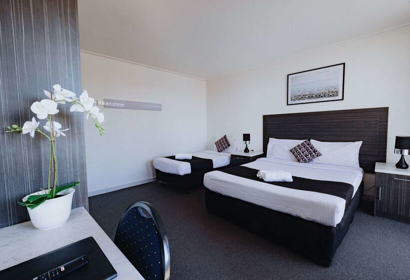 هتل Comfort Inn Traralgon