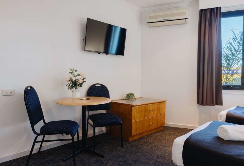 هتل Comfort Inn Traralgon