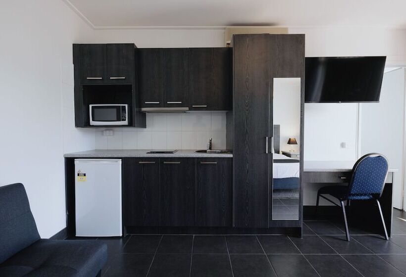 هتل Comfort Inn Traralgon