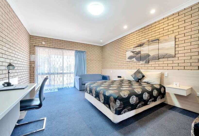 Отель Warwick Settlers Inn