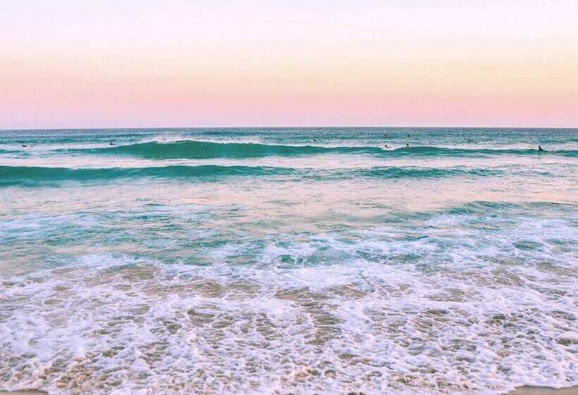 Отель Crowne Plaza Surfers Paradise, An Ihg