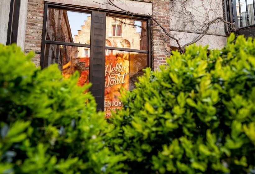 Boutique Hotel De Castillion   Small Elegant Family