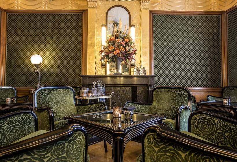 Boutique Hotel De Castillion   Small Elegant Family