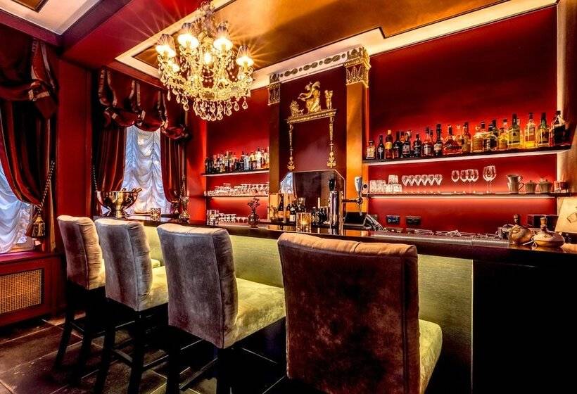 Boutique Hotel De Castillion   Small Elegant Family