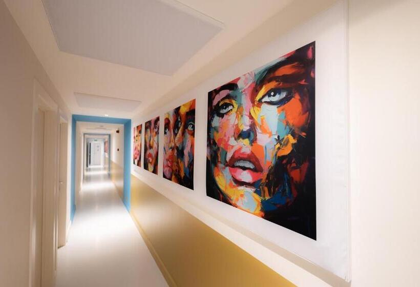 Elberg Hotel & Apartments