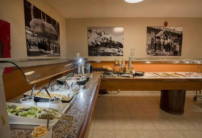 هتل Encamp by Nexta