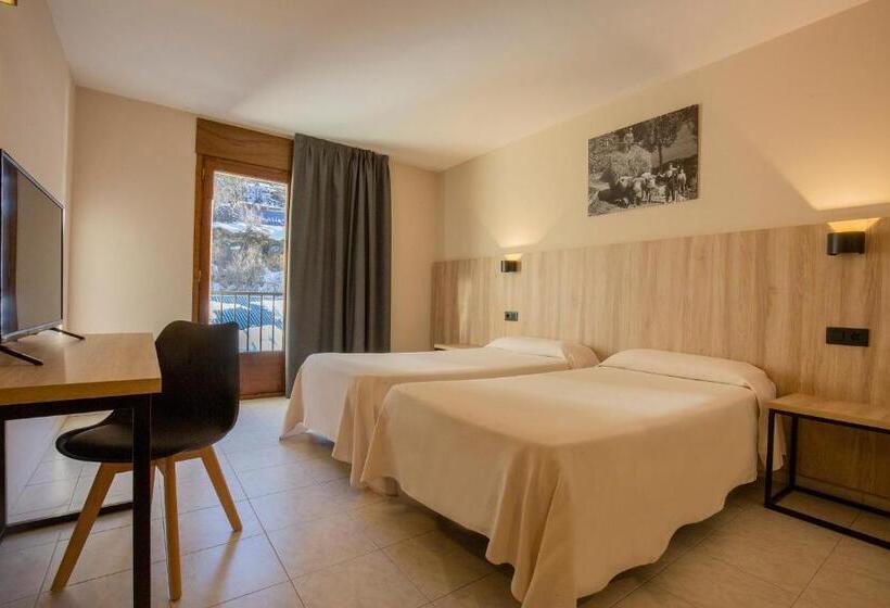 هتل Encamp by Nexta