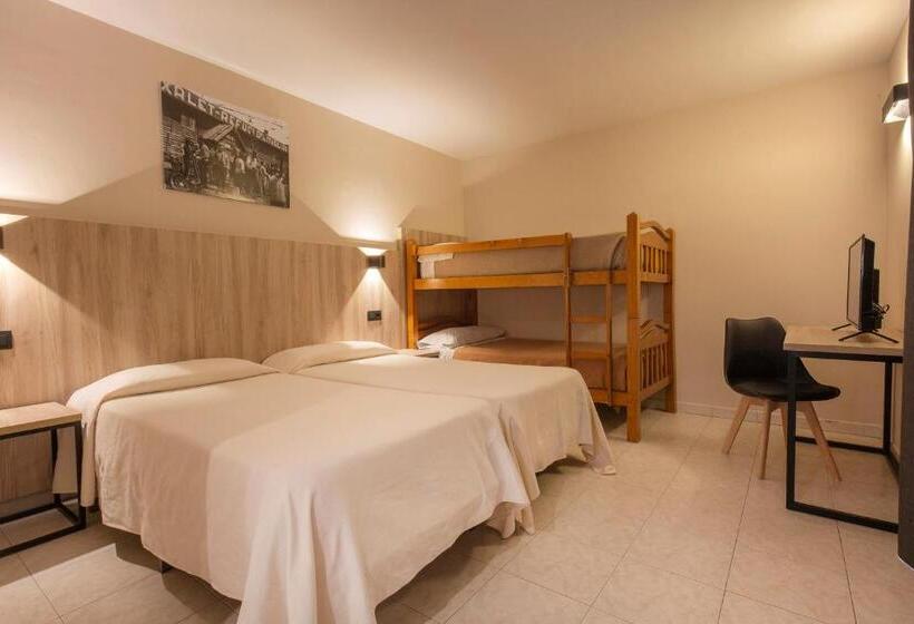 هتل Encamp by Nexta