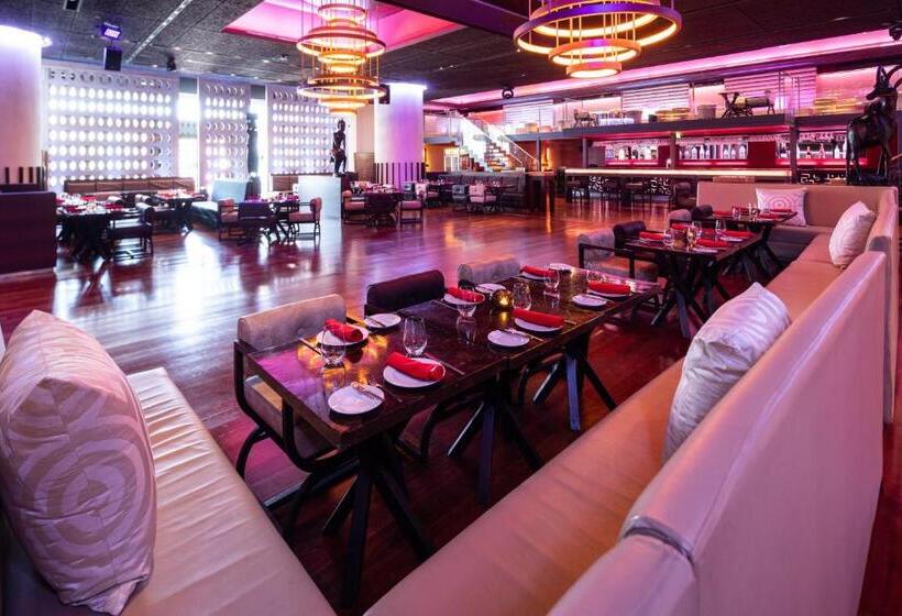 هتل Epic Sana Luanda