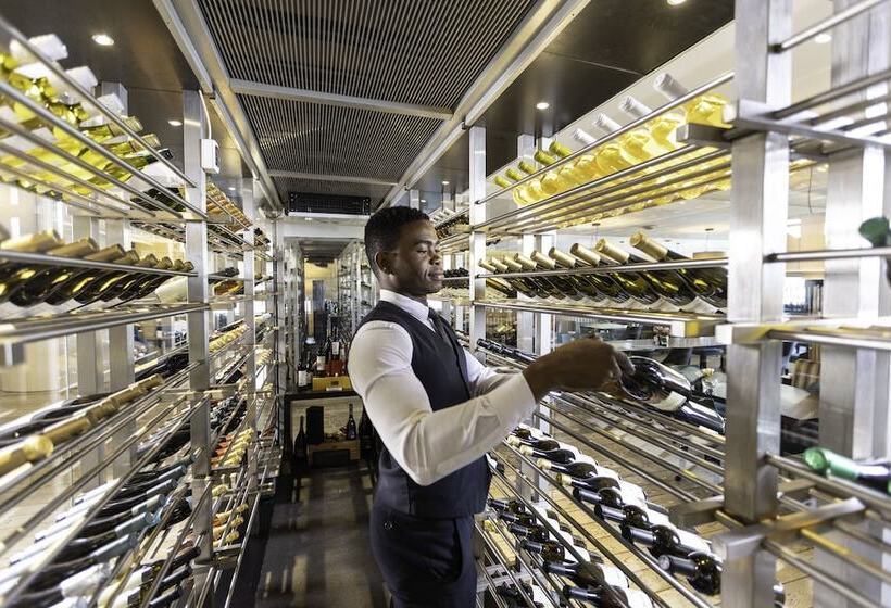 هتل Epic Sana Luanda