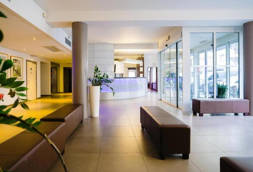 בית מלון כפרי Europe