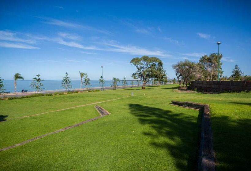 هتل Foreshore Motor Inn