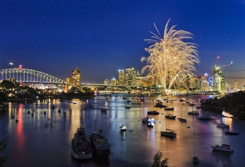 Four Seasons Hotel Sydney