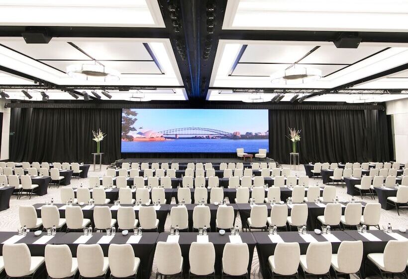 Four Seasons Hotel Sydney