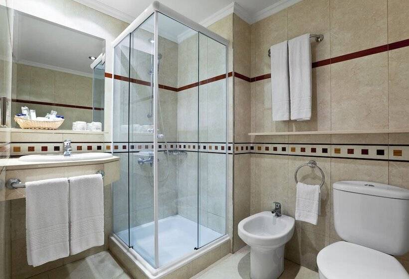 هتل Globales Republica