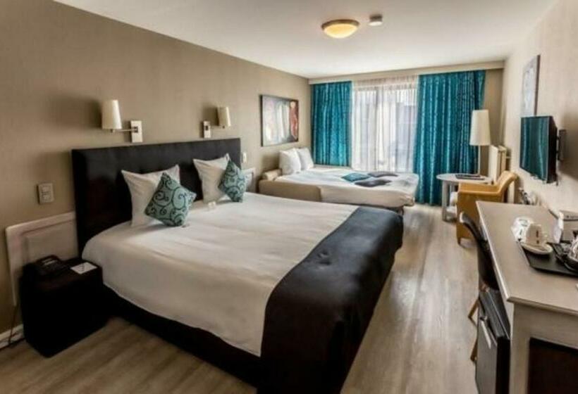 فندق Golden Anchor