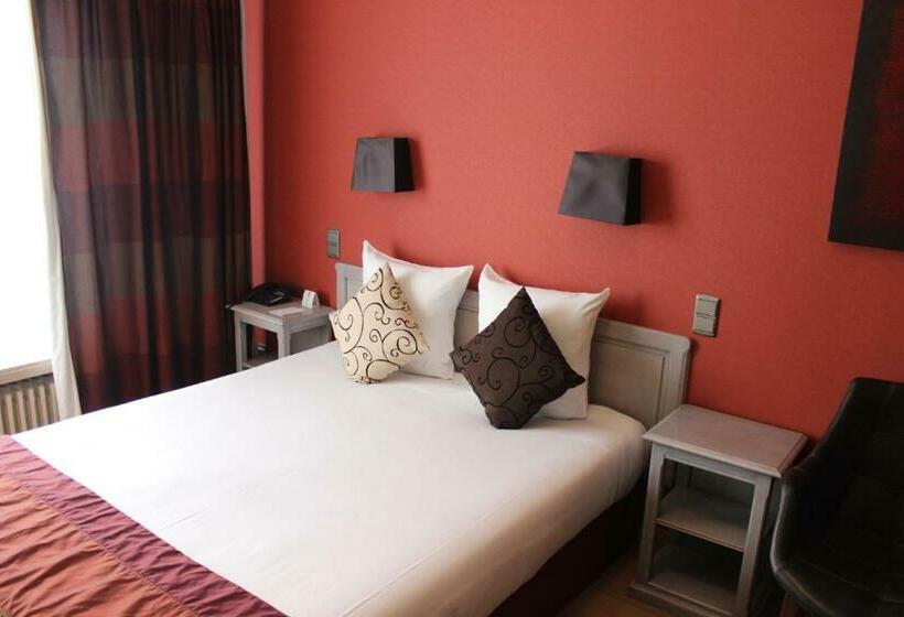 فندق Golden Anchor