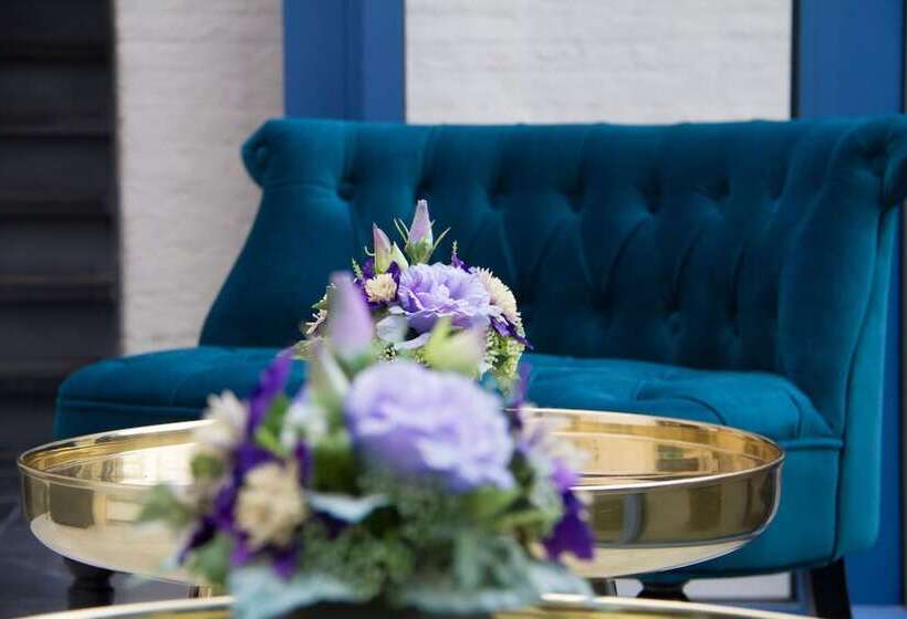 Отель Golden Tree