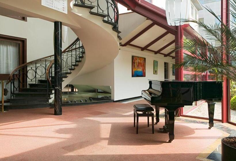 Golden Tulip Hotel De’ Medici