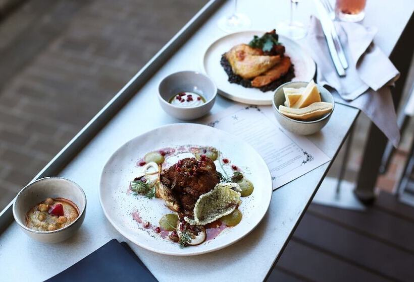 Harbour Rocks Hotel Sydney