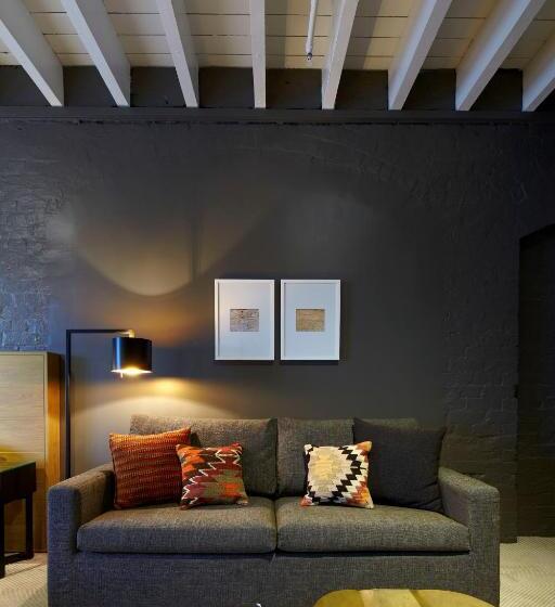 Harbour Rocks Hotel Sydney