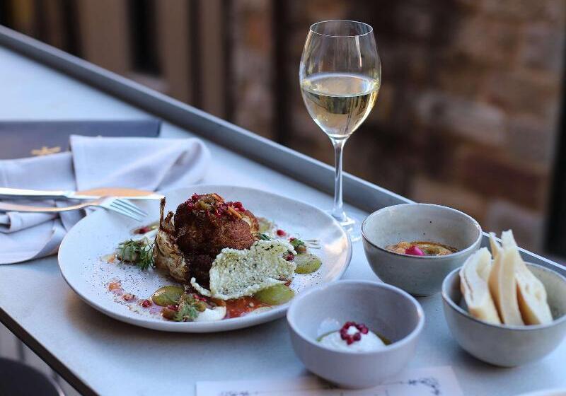 Harbour Rocks Hotel Sydney