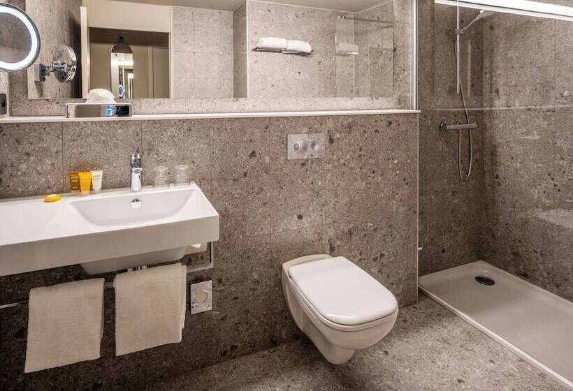 Holiday Inn Hotel Brussels Airport, An Ihg