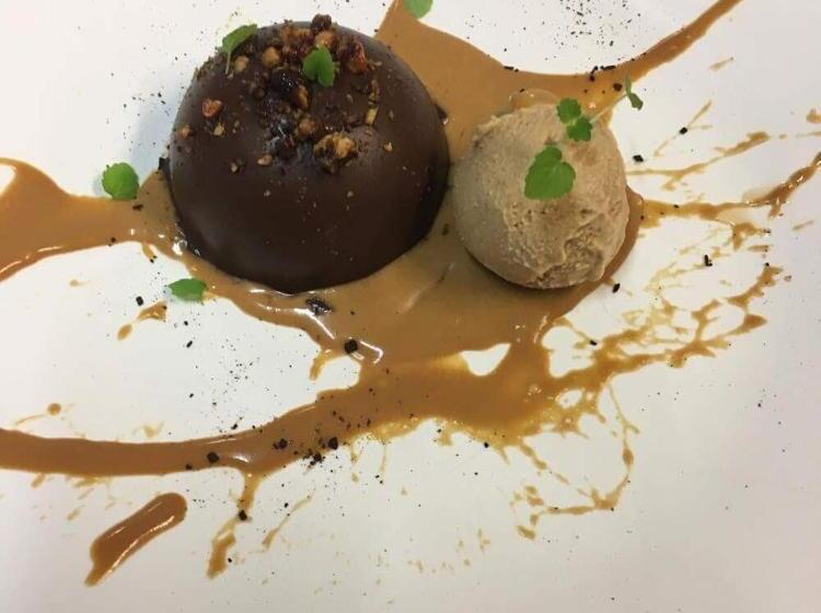 호텔 Hostellerie Sainte Cécile