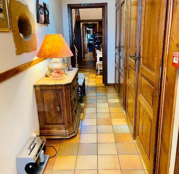 호텔 Hostellerie Sainte Cécile