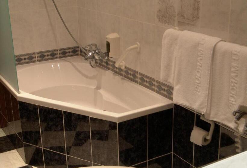 فندق Hôtel Le Relais Du Marquis