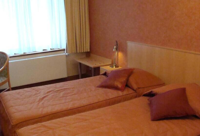 فندق Hôtel Le Relais Du Marquis