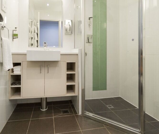 فندق Hyde Park Inn