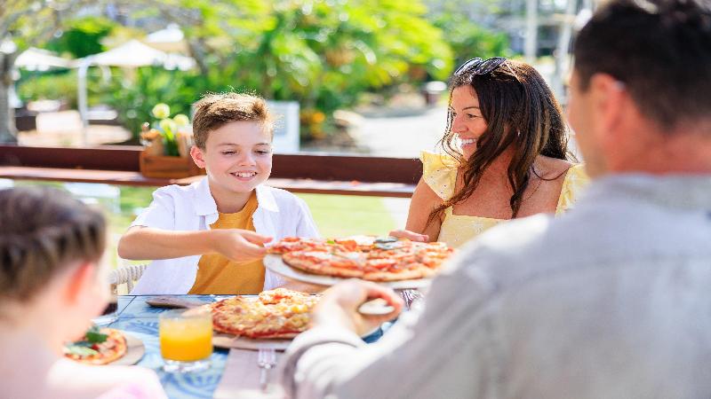 Отель Intercontinental Sanctuary Cove Resort, An Ihg