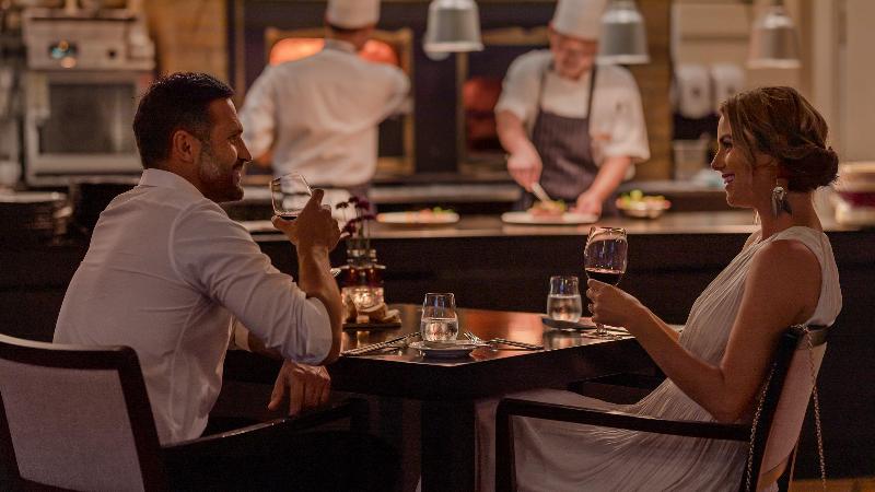 Отель Intercontinental Sanctuary Cove Resort, An Ihg